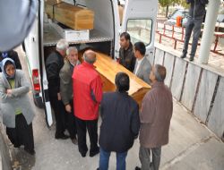 Canlı bomba Hınıs'ta defnedildi